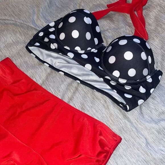 50’s inspired bikini with good coverage Small NWOT - Picture 2 of 3